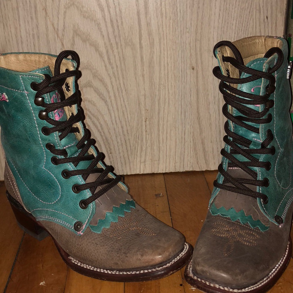 Arena Queen Tombstone Lace up boots